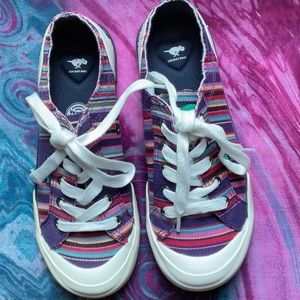 Soft Summer.sneakers